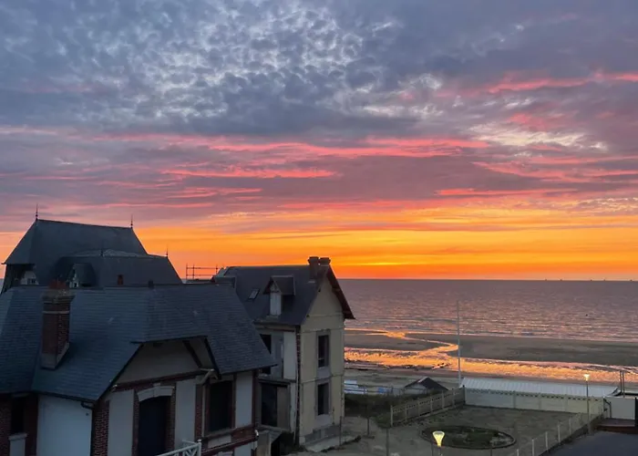 Lumineux Avec Acces Direct A La *