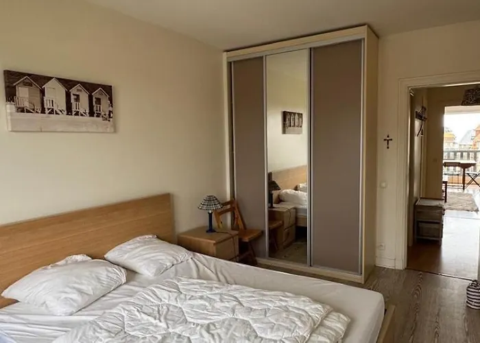 Apartment Lumineux Avec Acces Direct A La *