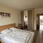 Apartman Lumineux Avec Acces Direct A La *